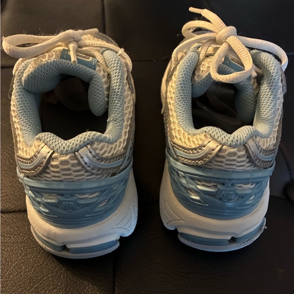 Kids New Balance Blue & Cream - Picture 9 of 12